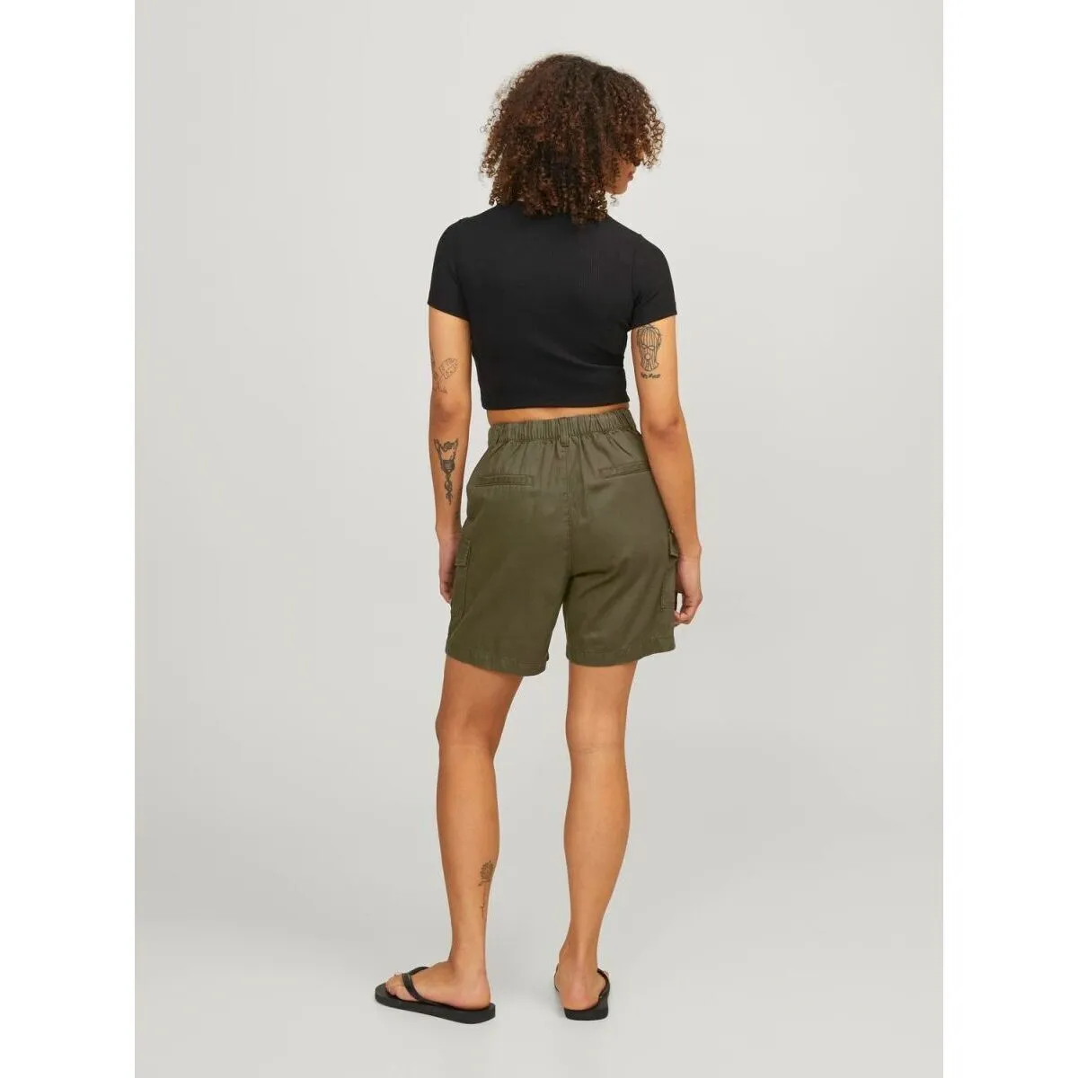 12225955 HOLLY CARGO SHORTS-FOREST NIGHT