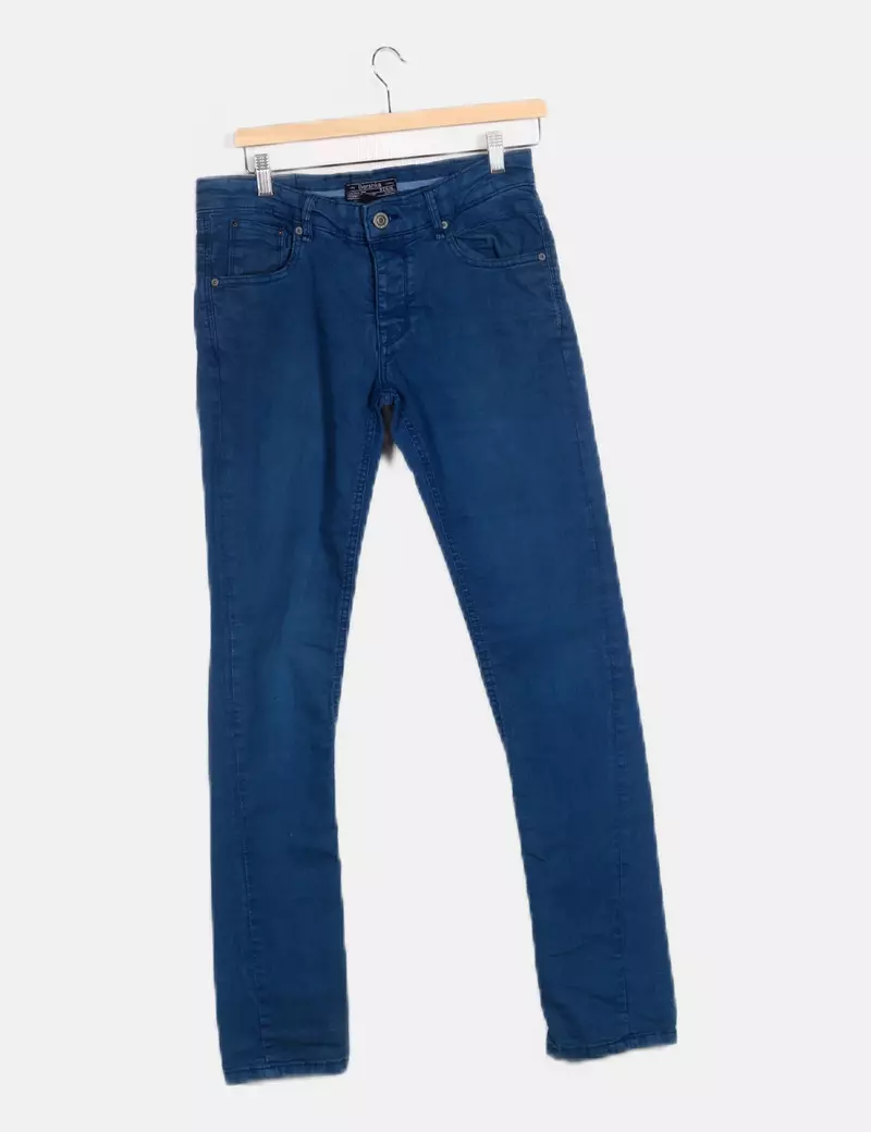 Bershka Pantalón chino azul básico