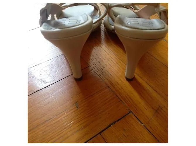 Bruuns Bazaar Tacones Beige 