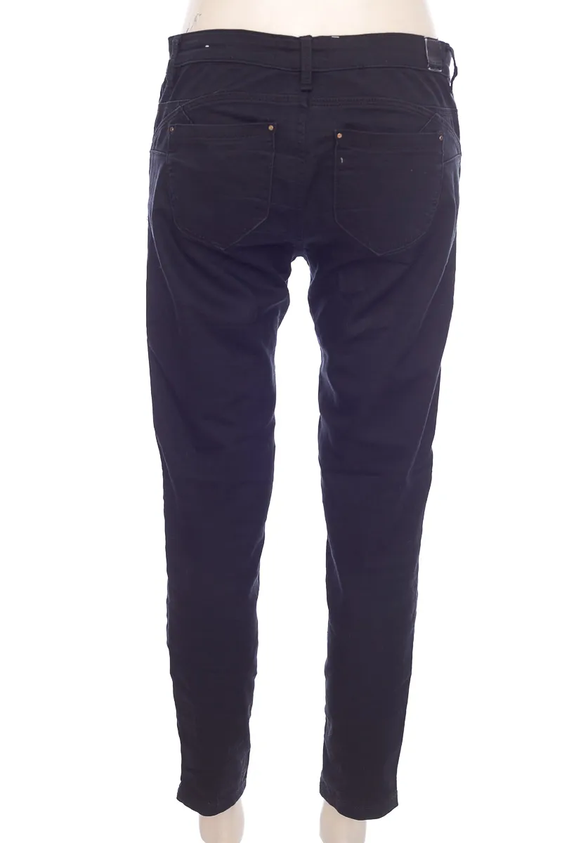 Pantalón color Negro - Stradivarius